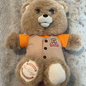 Teddy Ruxpin 2017 Animated Storytelling Plush stuffed animal 14" Bear LED Eyes